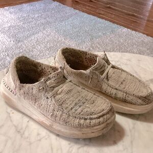 Hey Dude shoes, women’s size 7